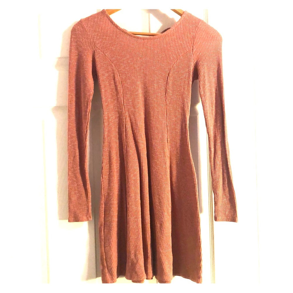 Tied up back fitted skater dress